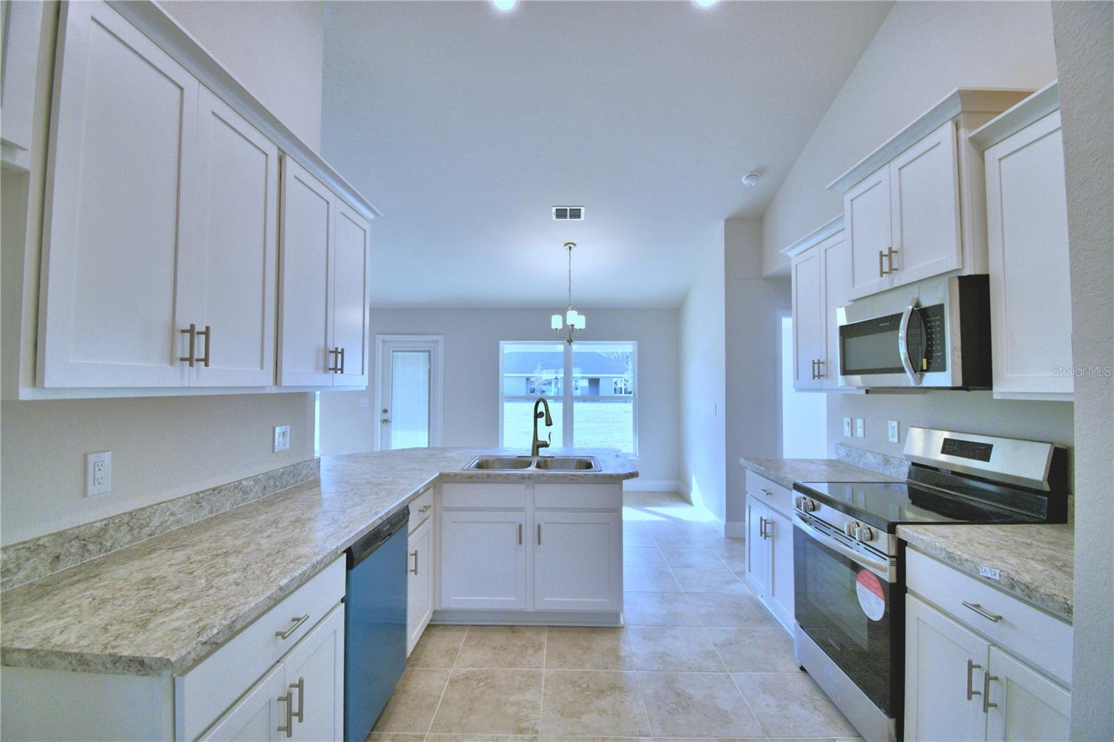 CADENCE CROSSING - Residential