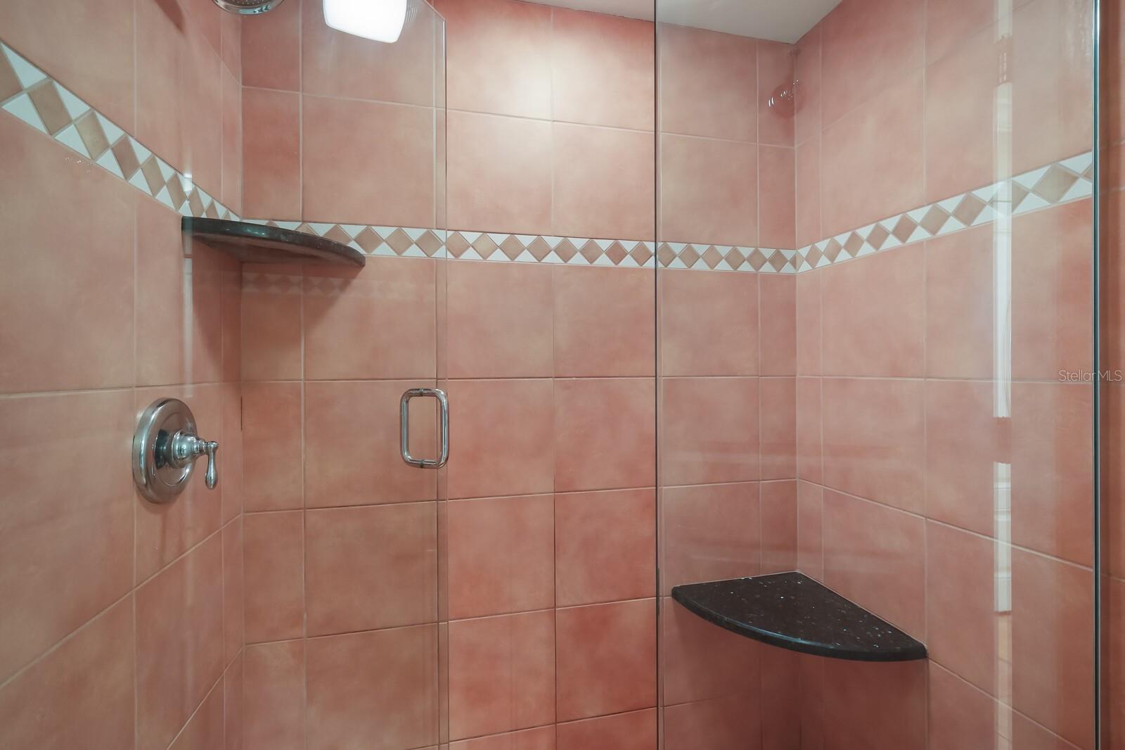 PELICAN HARBOUR & BEACH CLUB - Residential