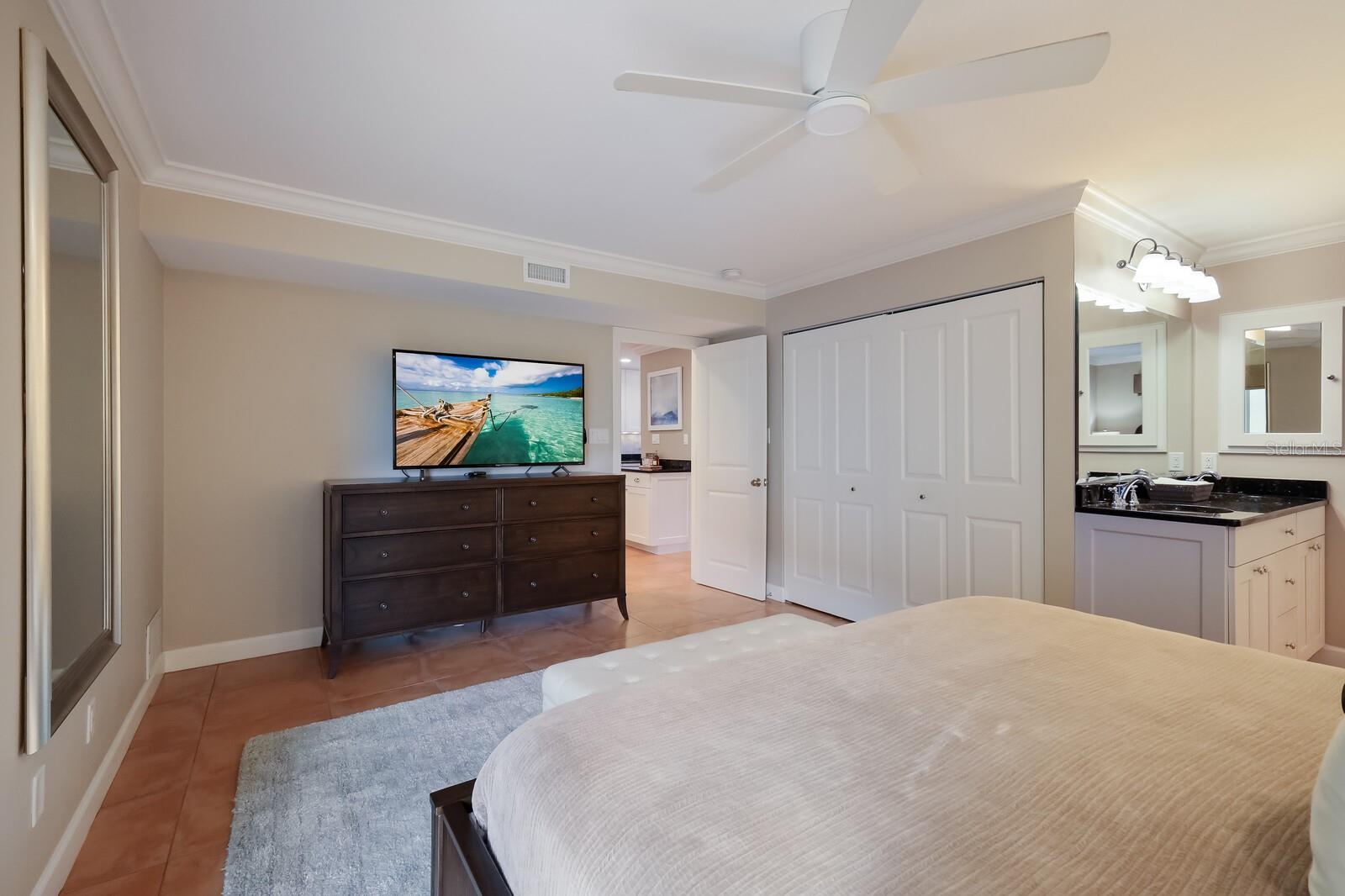 PELICAN HARBOUR & BEACH CLUB - Residential