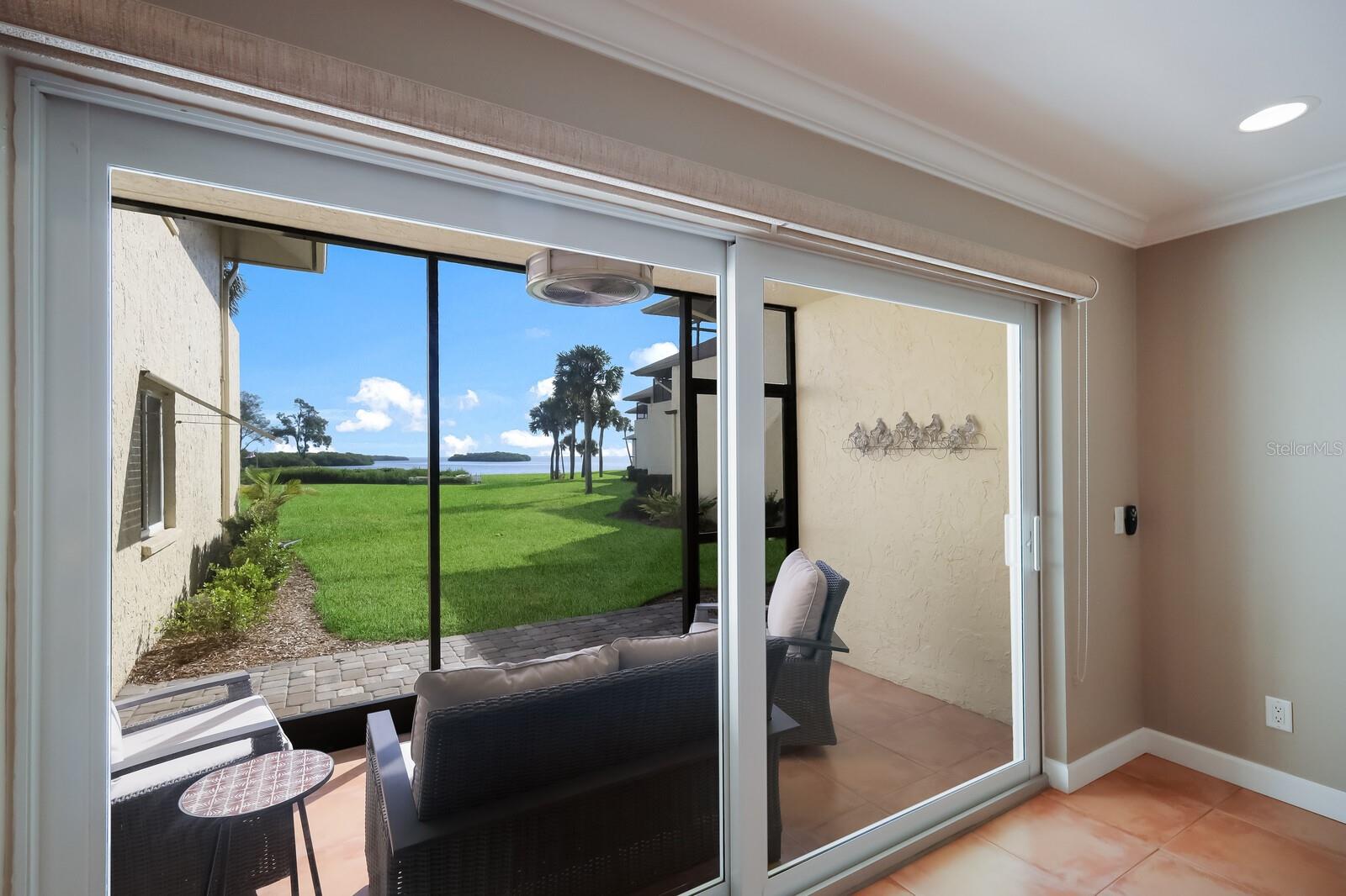 PELICAN HARBOUR & BEACH CLUB - Residential