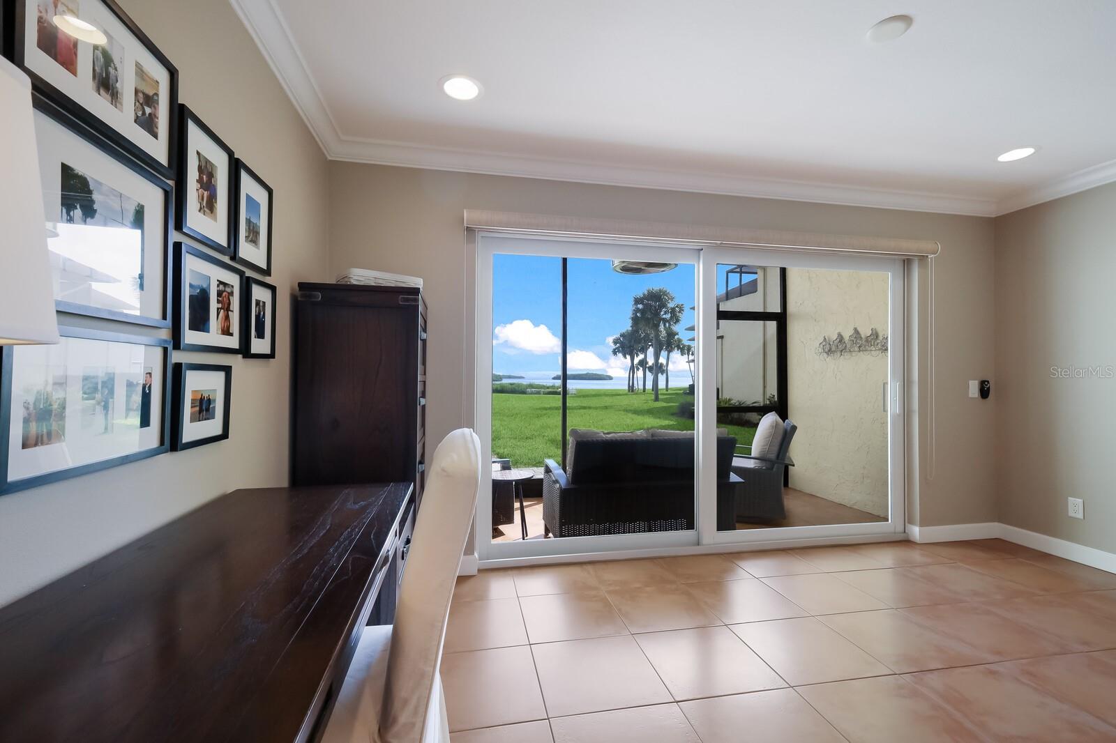 PELICAN HARBOUR & BEACH CLUB - Residential