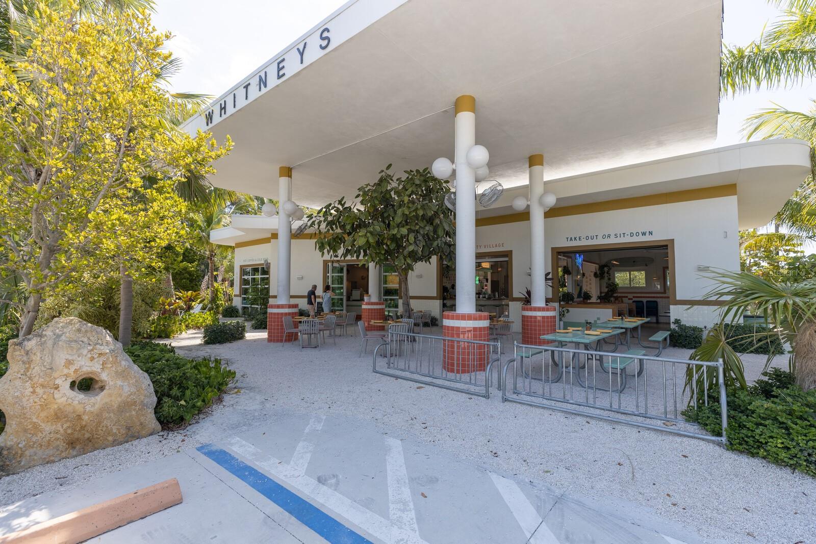 PELICAN HARBOUR & BEACH CLUB - Residential