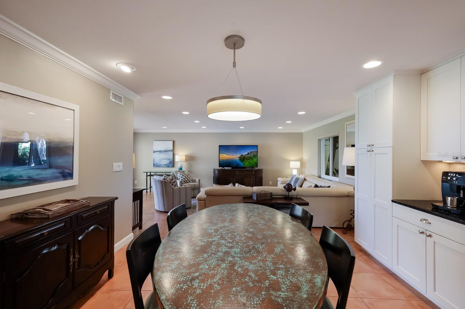 PELICAN HARBOUR & BEACH CLUB - Residential