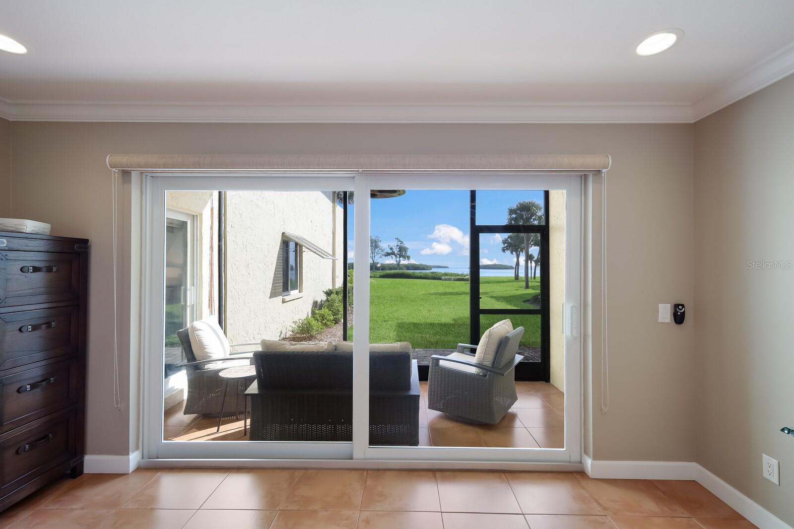 PELICAN HARBOUR & BEACH CLUB - Residential