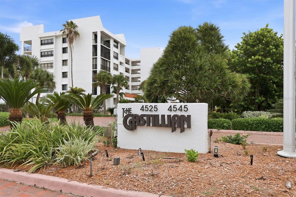 Photo of 4545 Gulf Of Mexico Drive #311, Longboat Key, FL 34228 (MLS # A4702116)