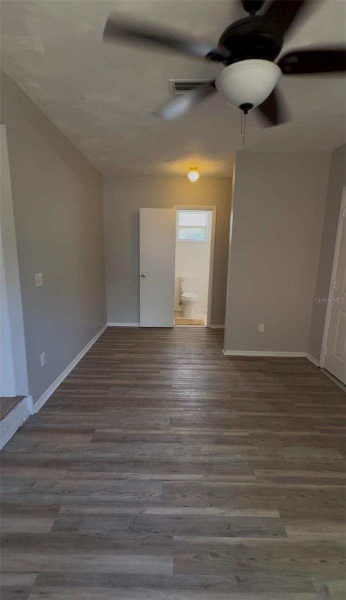 WHISPERING HILLS COUNTRY CLUB ESTATES SEC 05 - Residential