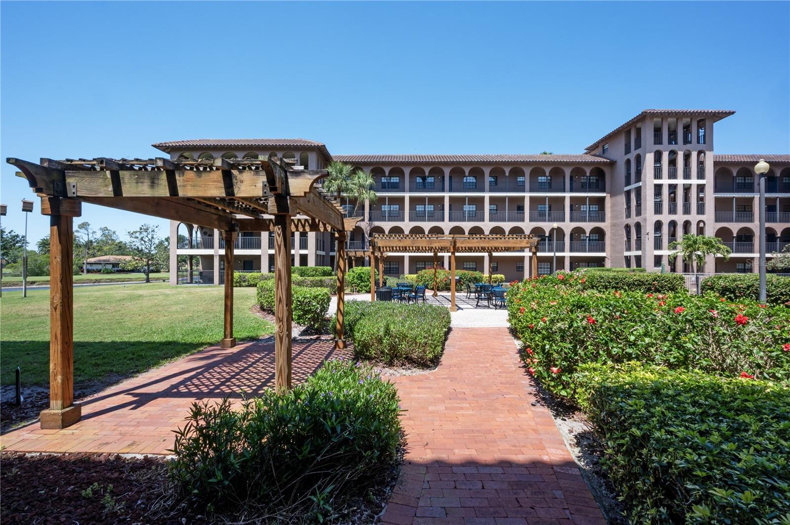 GOLFVIEW I CONDO - Residential Lease