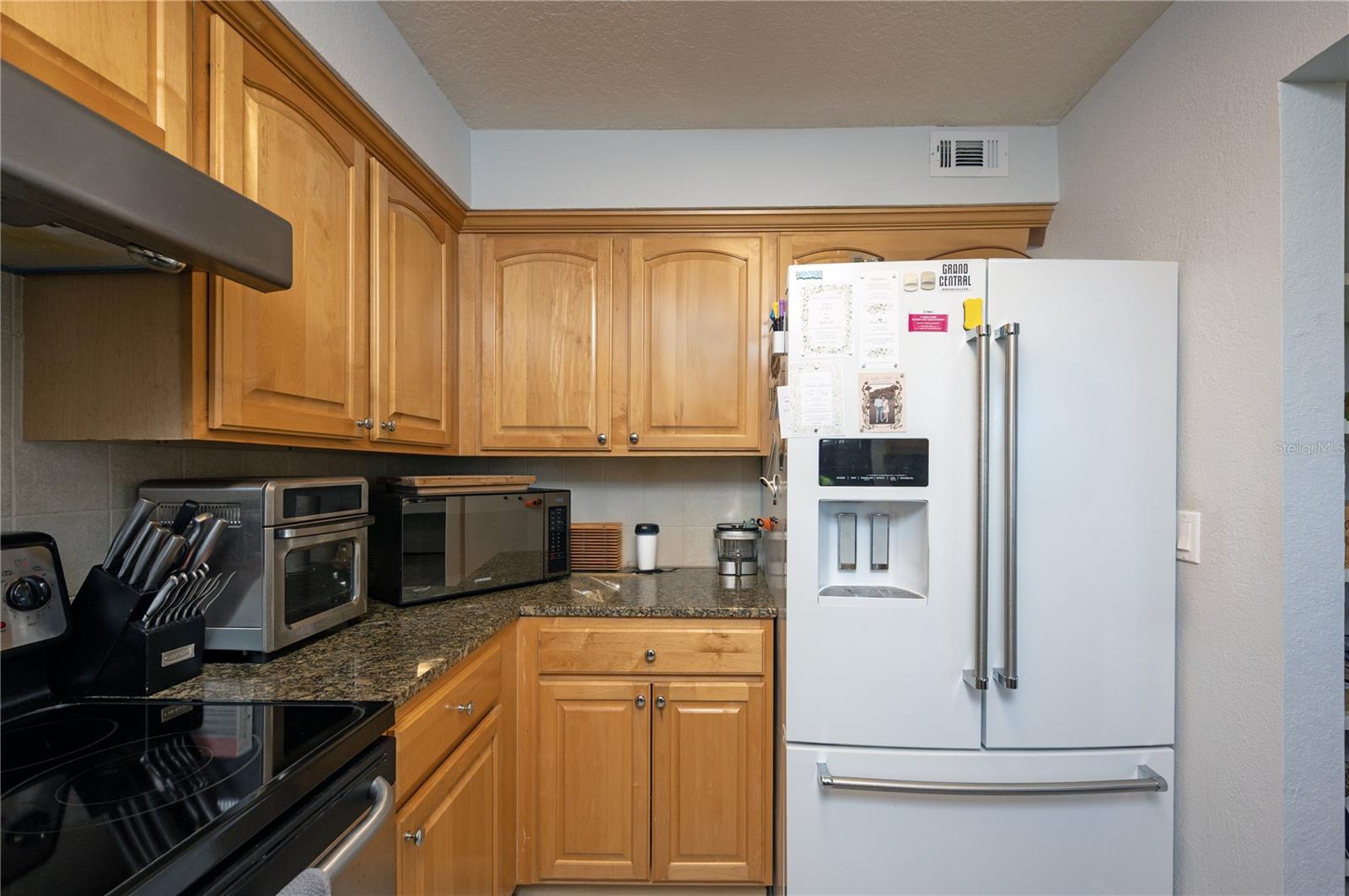GOLFVIEW I CONDO - Residential Lease