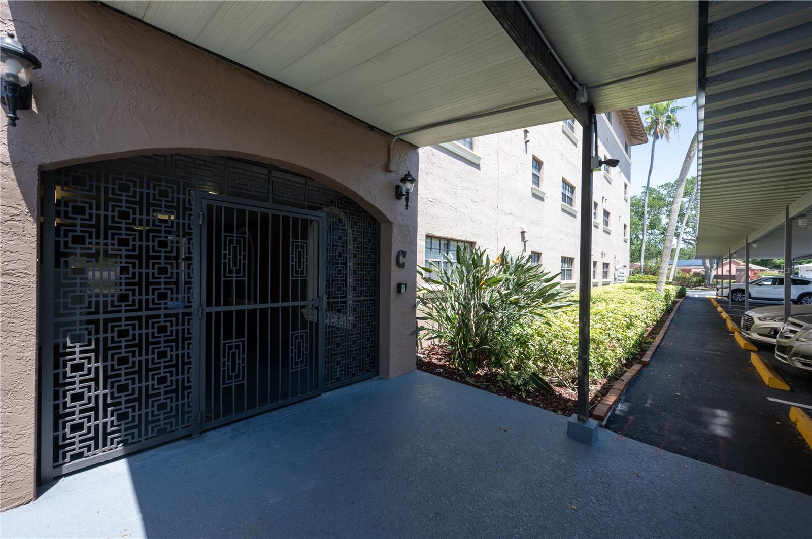 GOLFVIEW I CONDO - Residential Lease