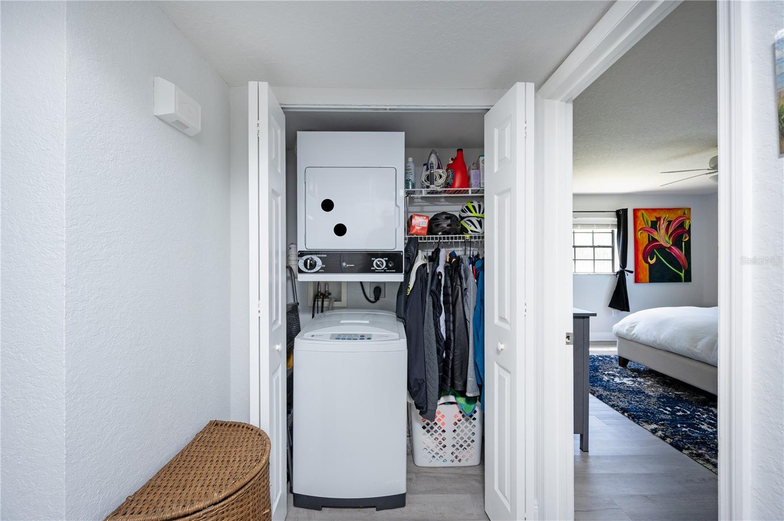 GOLFVIEW I CONDO - Residential Lease
