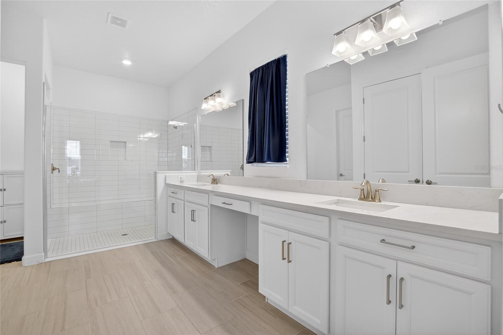 MEDLEY AT SOUTHSHORE BAY - Residential