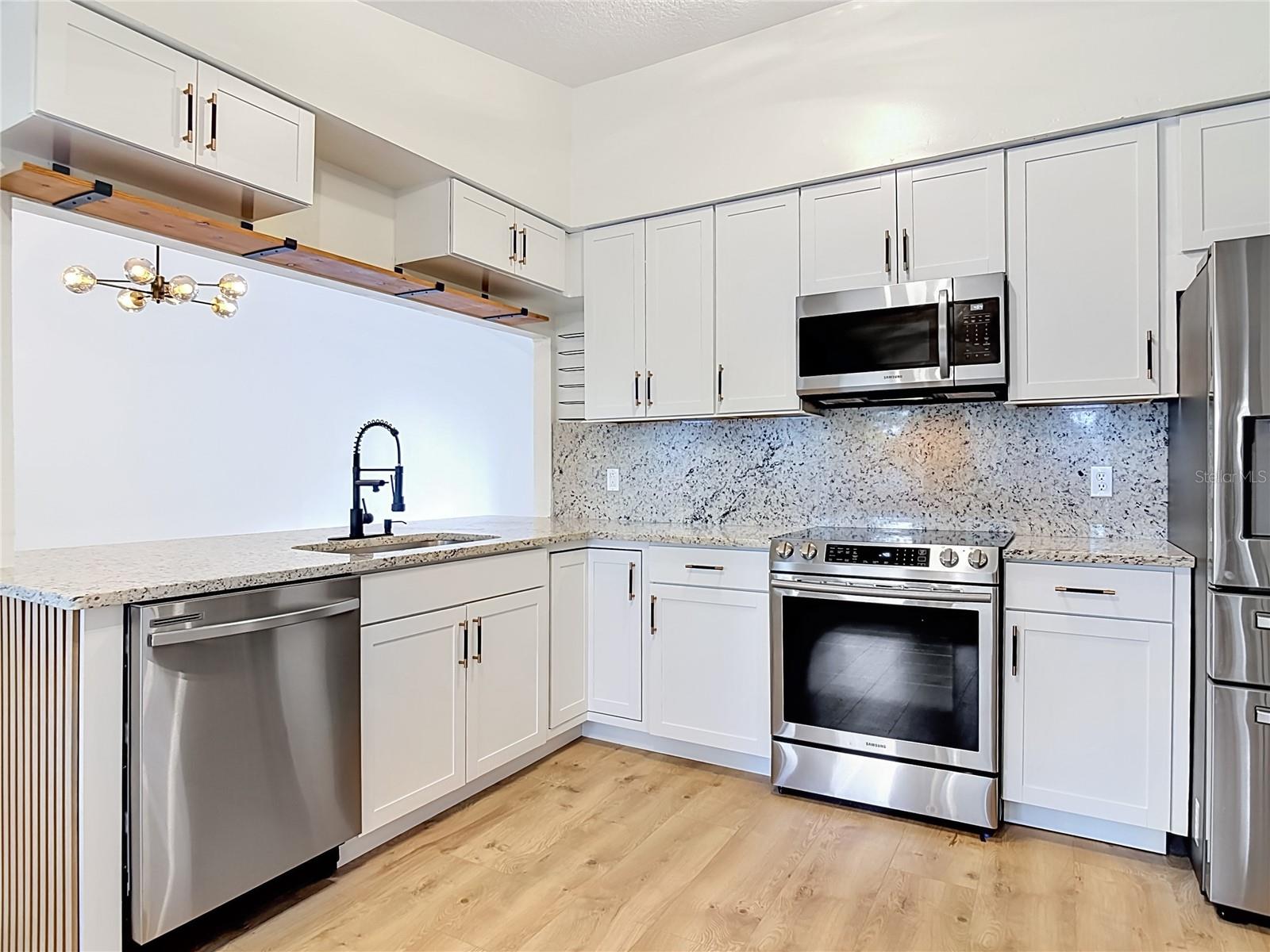 DELTONA LAKES UNIT 17 - Residential