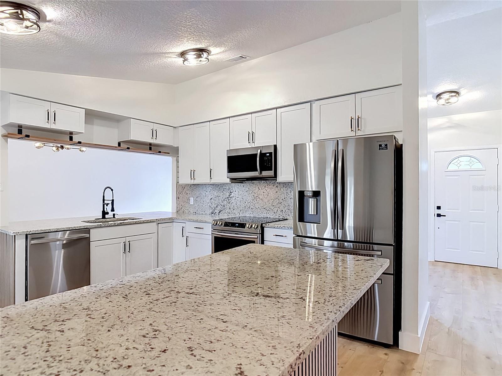 DELTONA LAKES UNIT 17 - Residential
