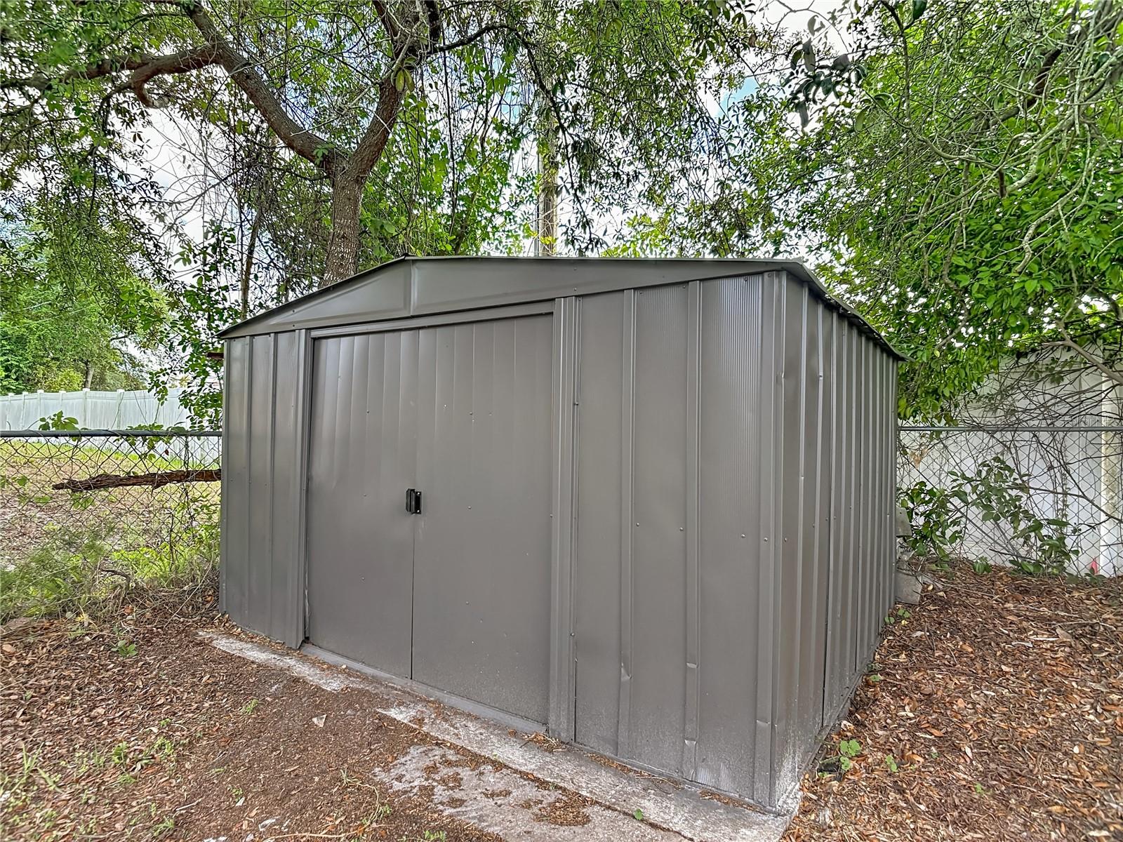 DELTONA LAKES UNIT 17 - Residential