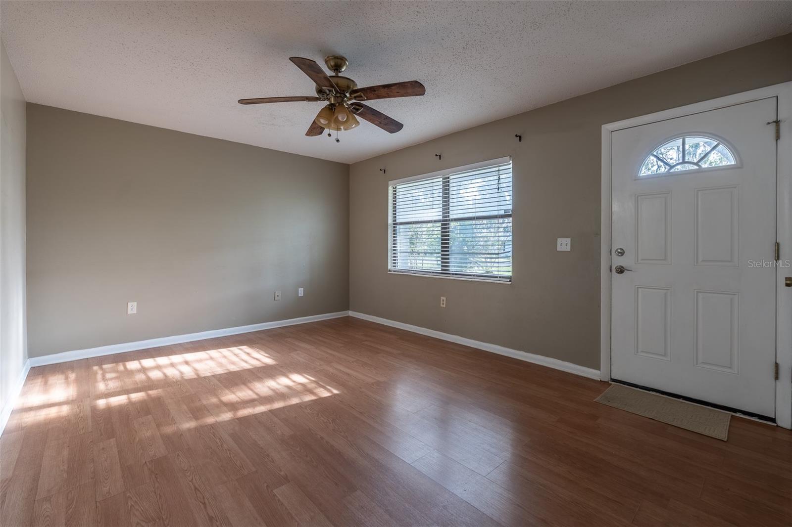 FOX RUN - Residential