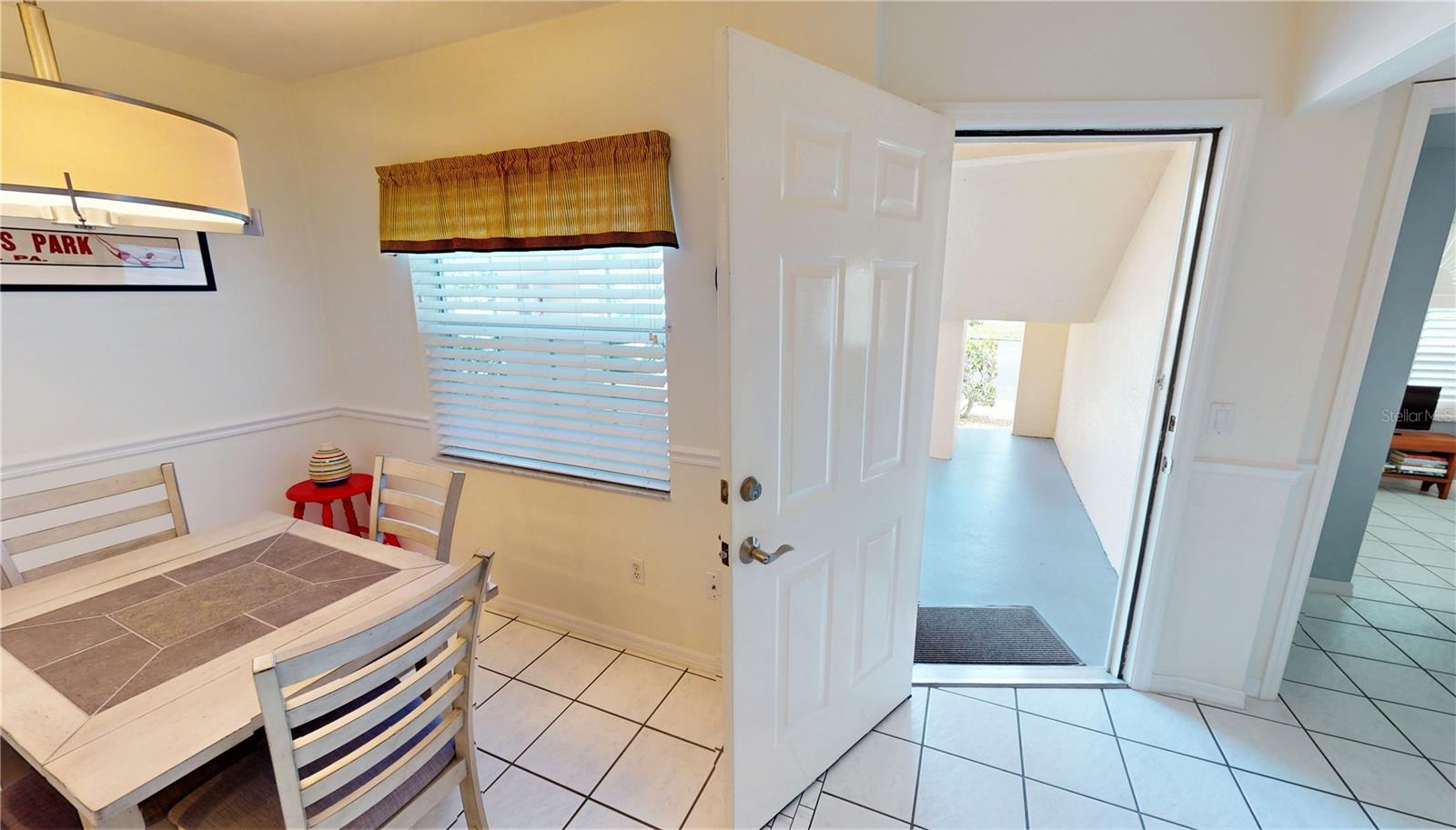 NORTH SHORE/KINGSWAY - Residential