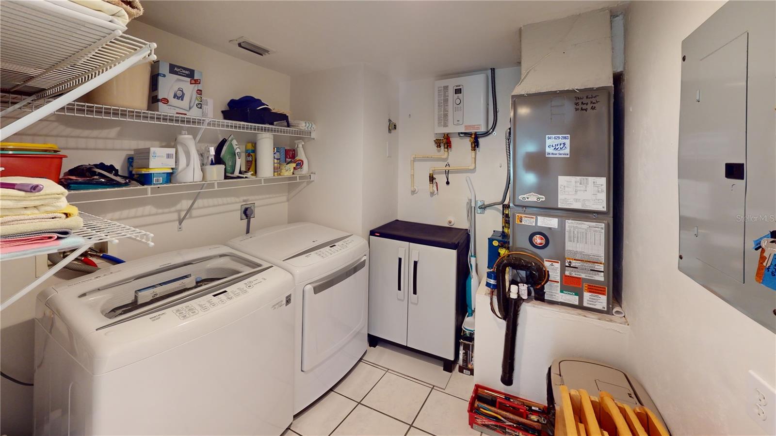 NORTH SHORE/KINGSWAY - Residential