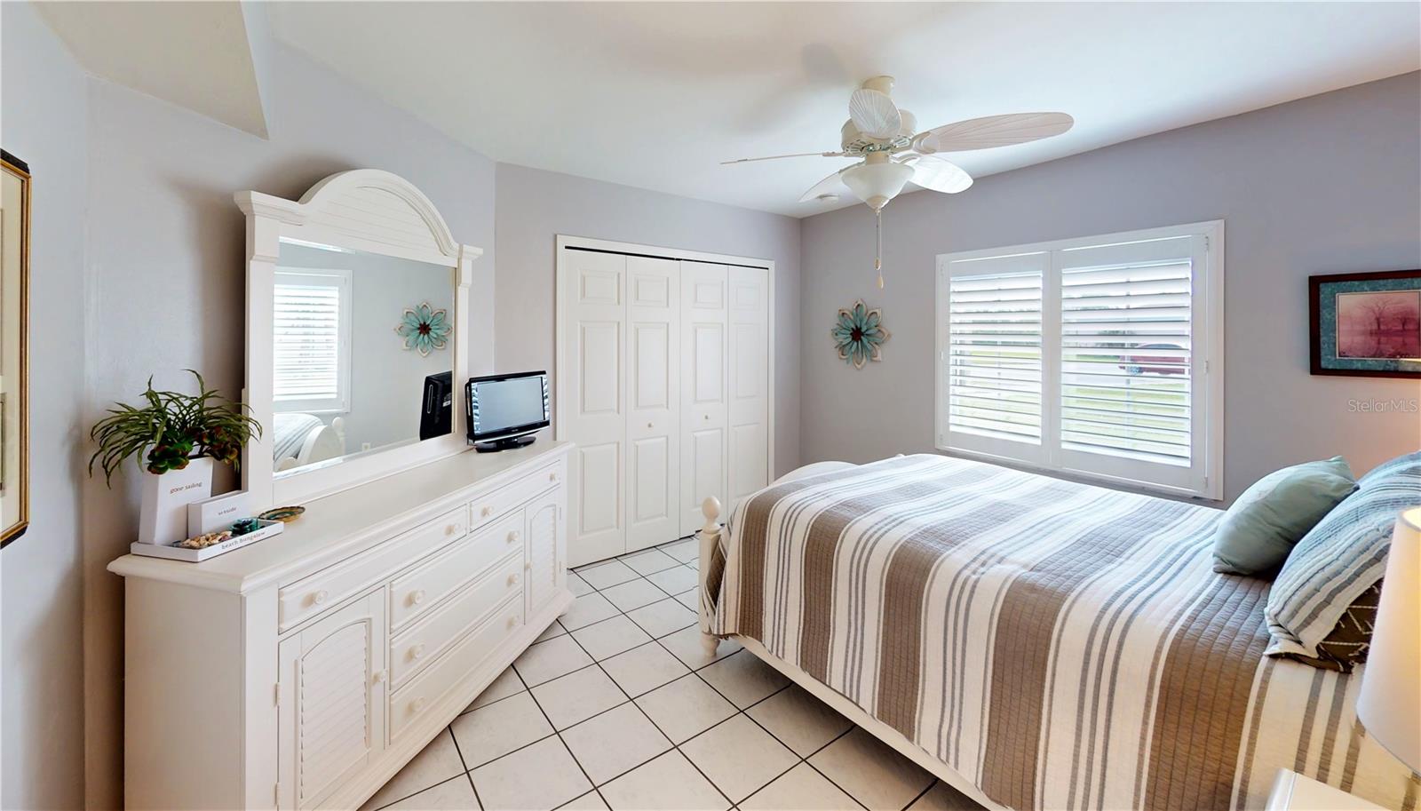 NORTH SHORE/KINGSWAY - Residential