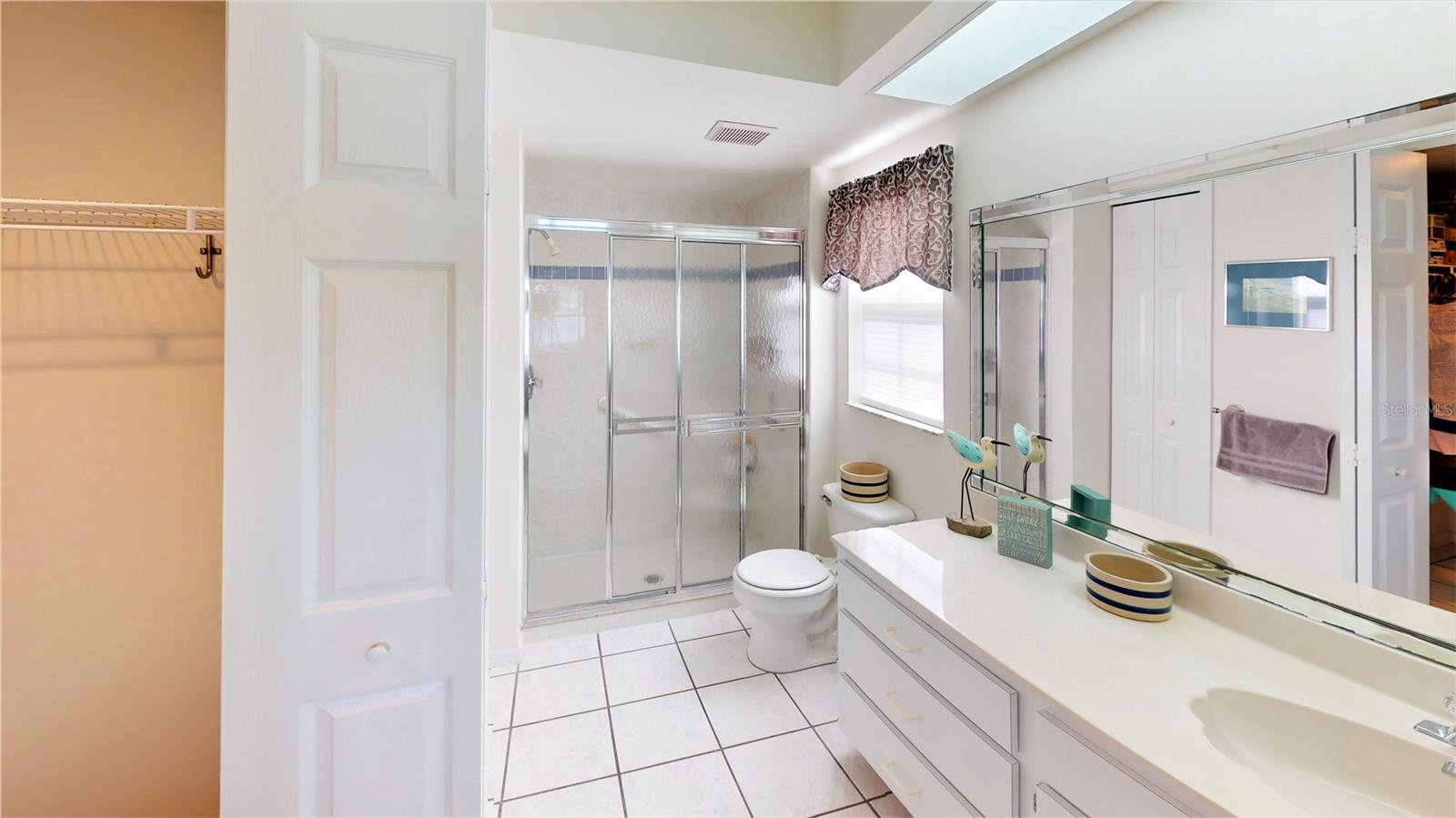 NORTH SHORE/KINGSWAY - Residential