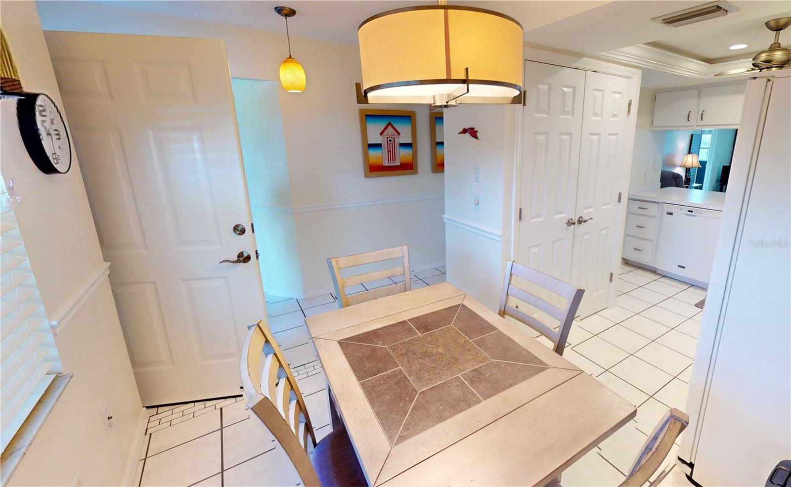 NORTH SHORE/KINGSWAY - Residential