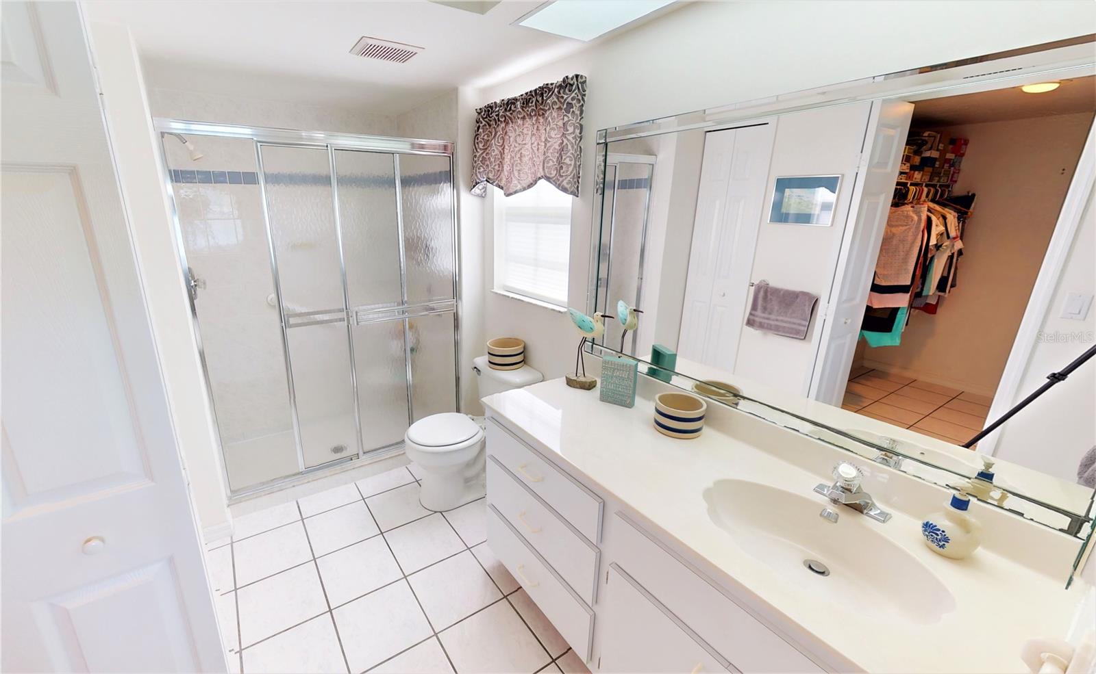 NORTH SHORE/KINGSWAY - Residential