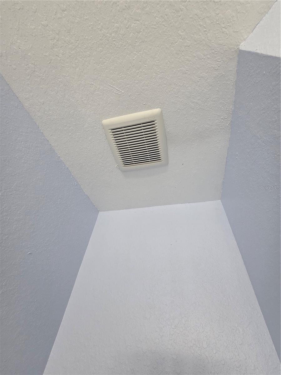 WATERFORD AT PALM HARBOR LUXURY CONDO - Residential Lease