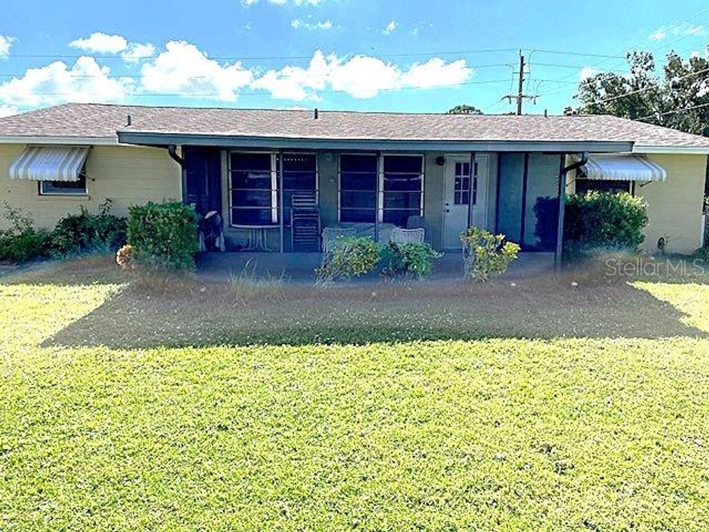 Photo of 1040 Jamaica Road, Venice, FL 34293 (MLS # A4671763)