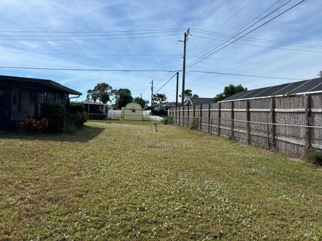 Photo of 1040 Jamaica Road, Venice, FL 34293 (MLS # A4671763)