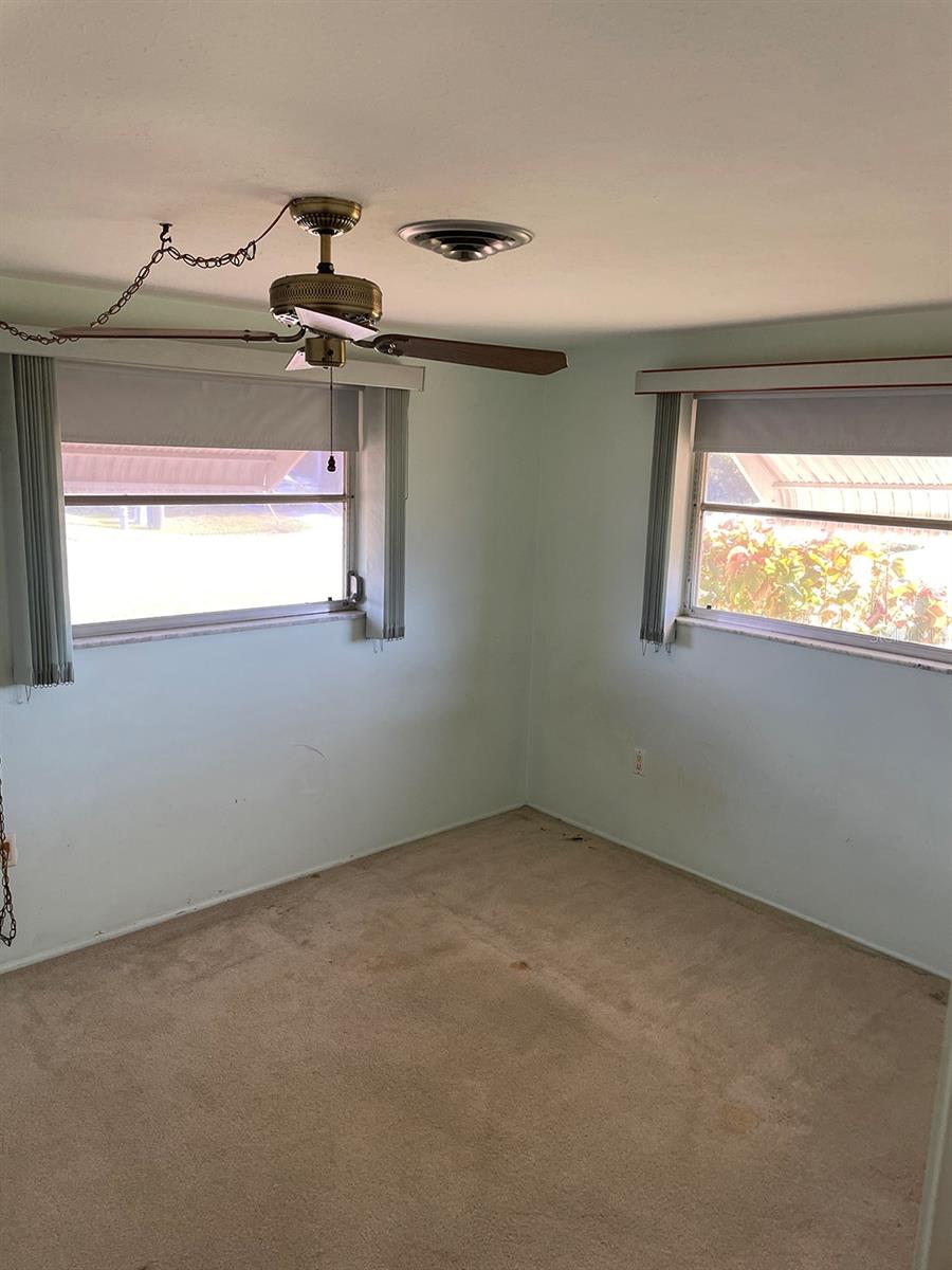 SOUTH VENICE - Residential