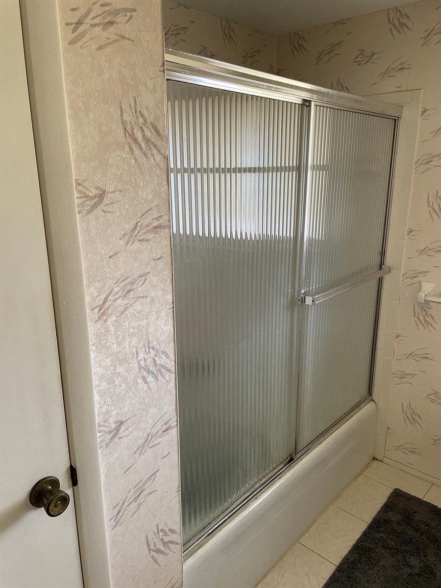 SOUTH VENICE - Residential