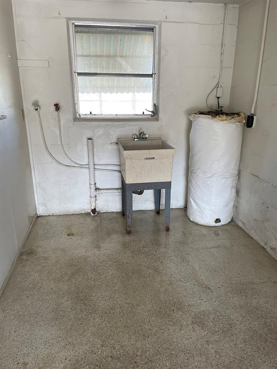 SOUTH VENICE - Residential