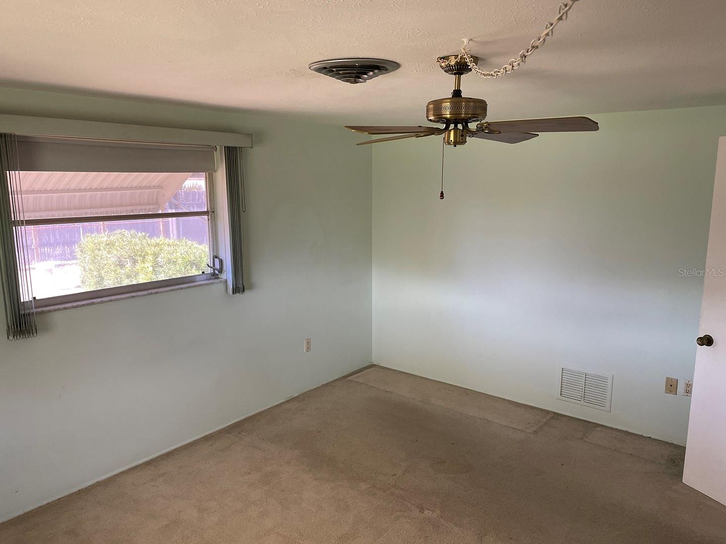 SOUTH VENICE - Residential