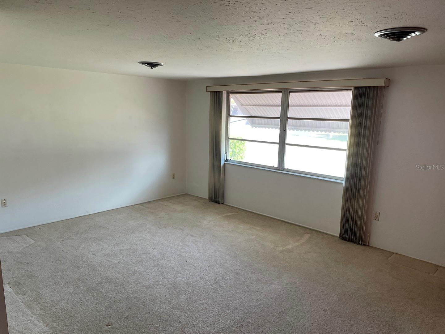 SOUTH VENICE - Residential