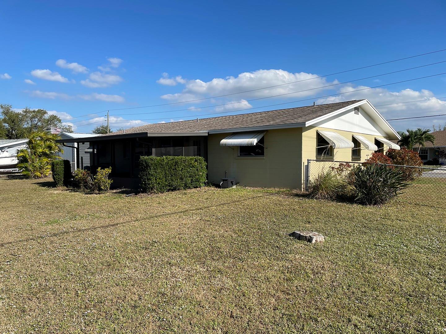 SOUTH VENICE - Residential