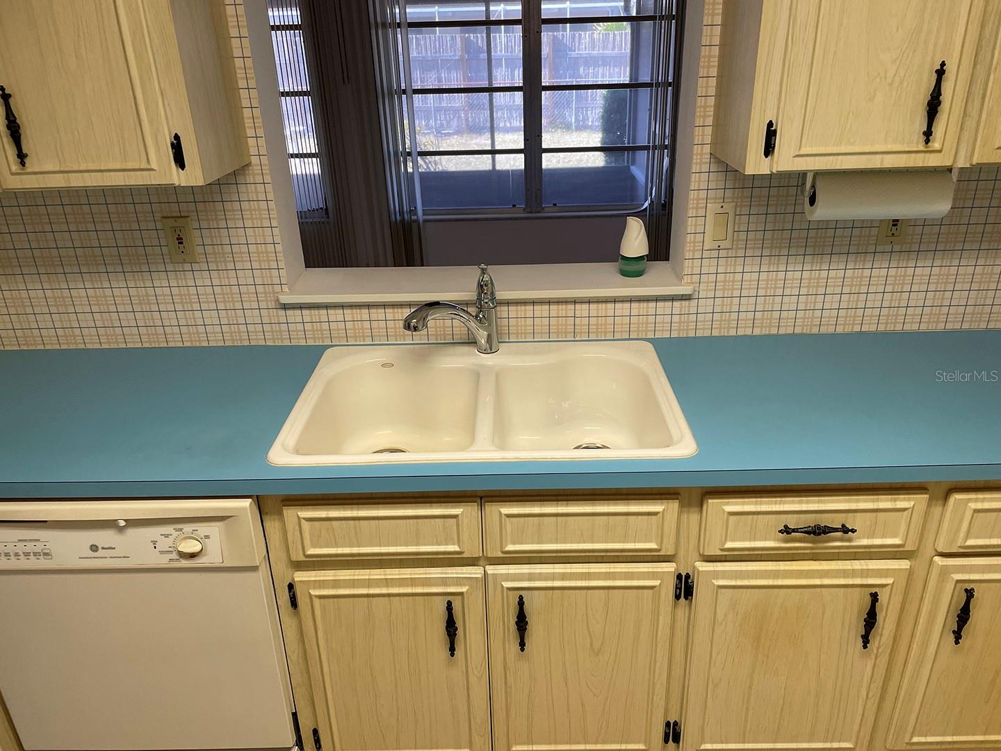 SOUTH VENICE - Residential