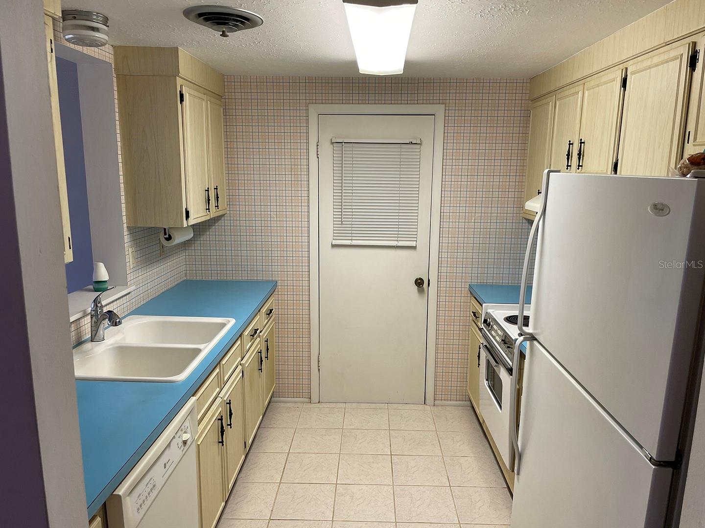 SOUTH VENICE - Residential