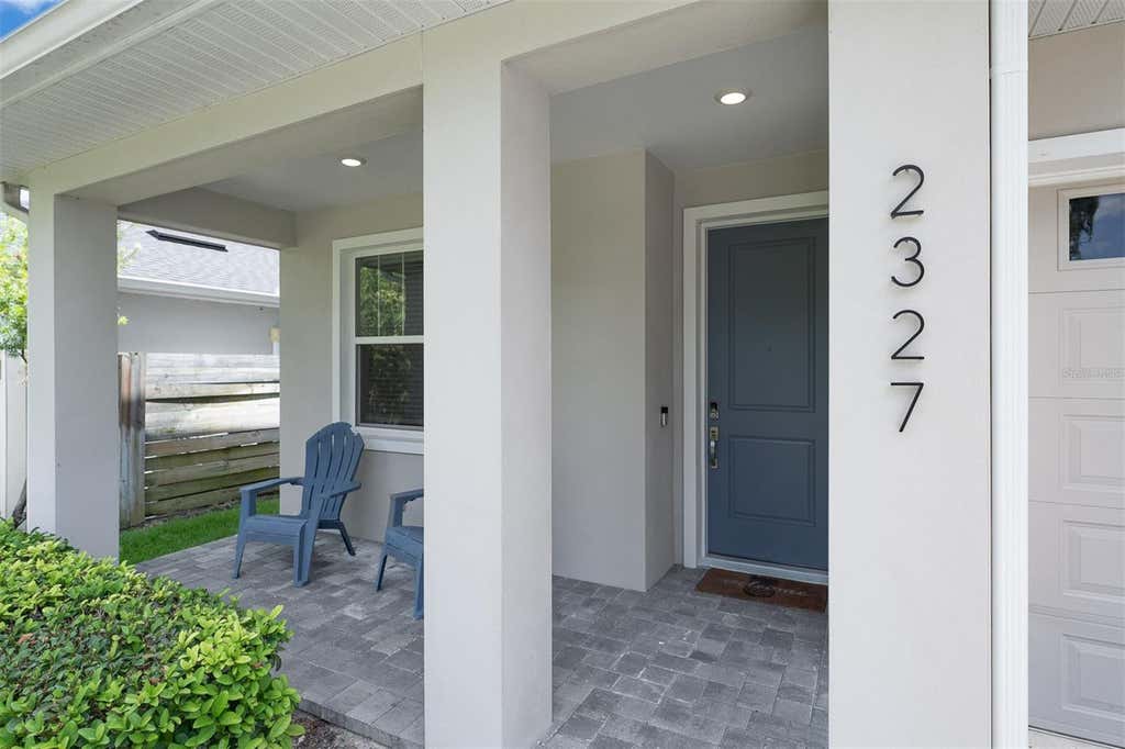 Photo of 2327 S Shine Avenue, Orlando, FL 32806 (MLS # O6434936)