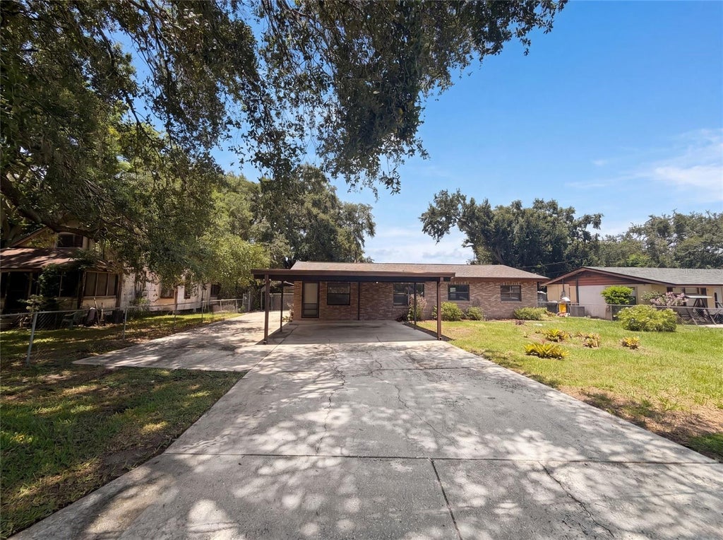Photo of 3129 Avenue W NW, Winter Haven, FL 33881 (MLS # O6420432)