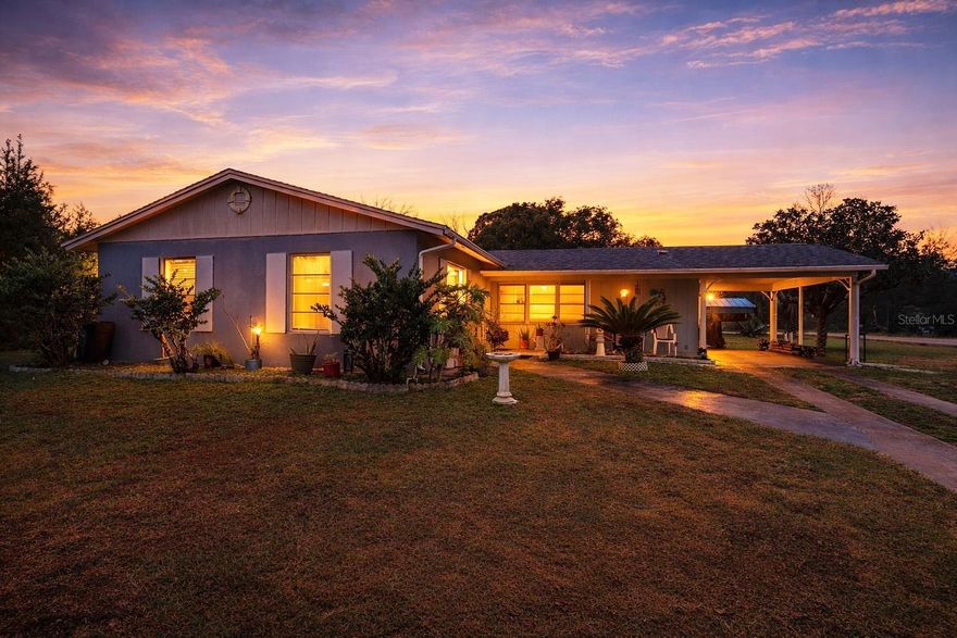 Opportunity is knocking at 1541 N Page Dr! This 2 bed / 1 bath home sits on a large .22 acre corner lot and comes with a NEW ROOF, making it a strong choice for homeowners and investors alike. Enjoy the convenience of a carport, extra yard space, and plenty of room to add value. Offering 2 bedrooms, 1 full bathroom with tub/shower combo and inside utility room. Kitchen / Dining combo offers eat in kitchen space, solid cabinets and solid surface countertops. Whether it be a pool, playground or shed ... the opportunity with a lot this large is endless.
Whether you’re a first-time buyer, investor, or someone looking to create their dream space, this home offers endless potential in a convenient location close to shopping, schools, and major roadways. Priced to sell with a motivated seller. Schedule your showing today!!