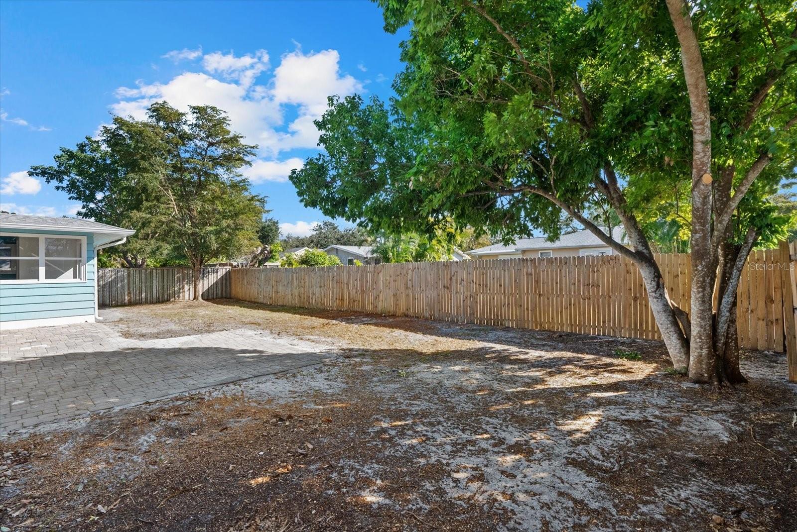 GROVE LAWN REPLAT - Residential