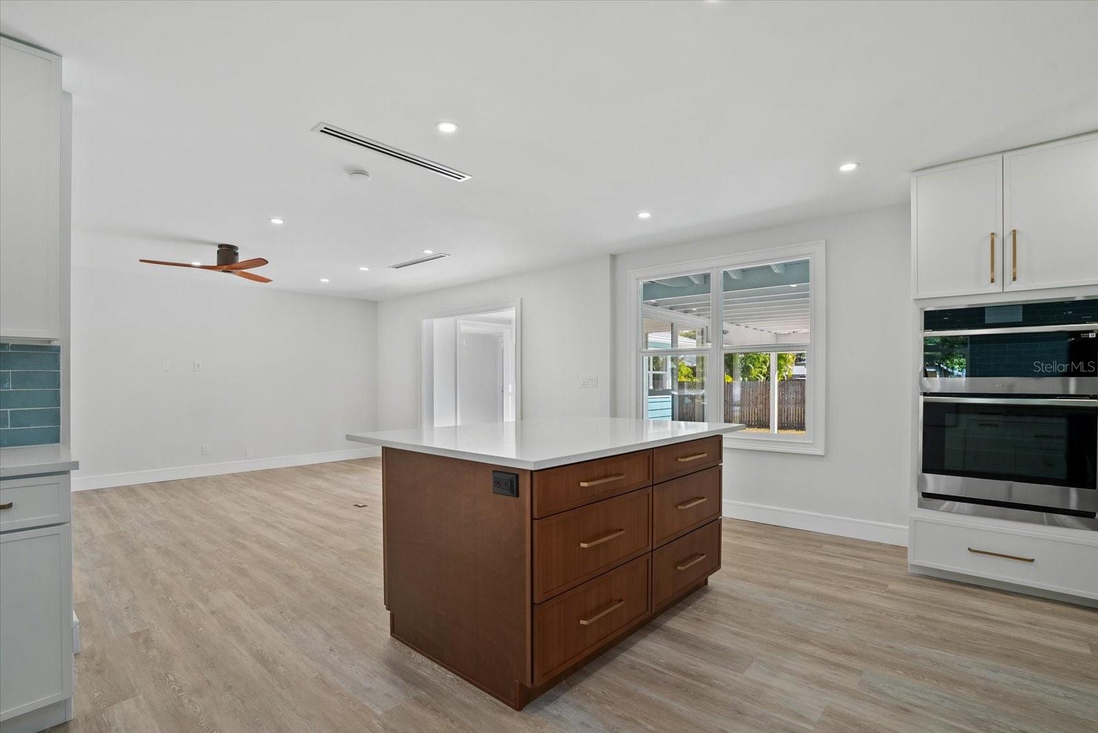 GROVE LAWN REPLAT - Residential