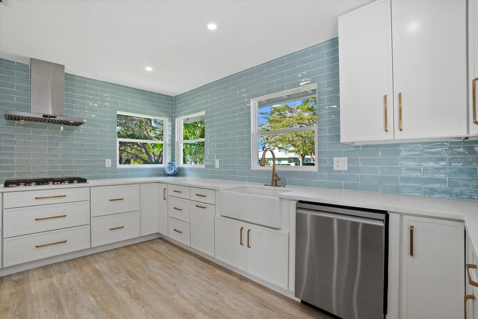 GROVE LAWN REPLAT - Residential