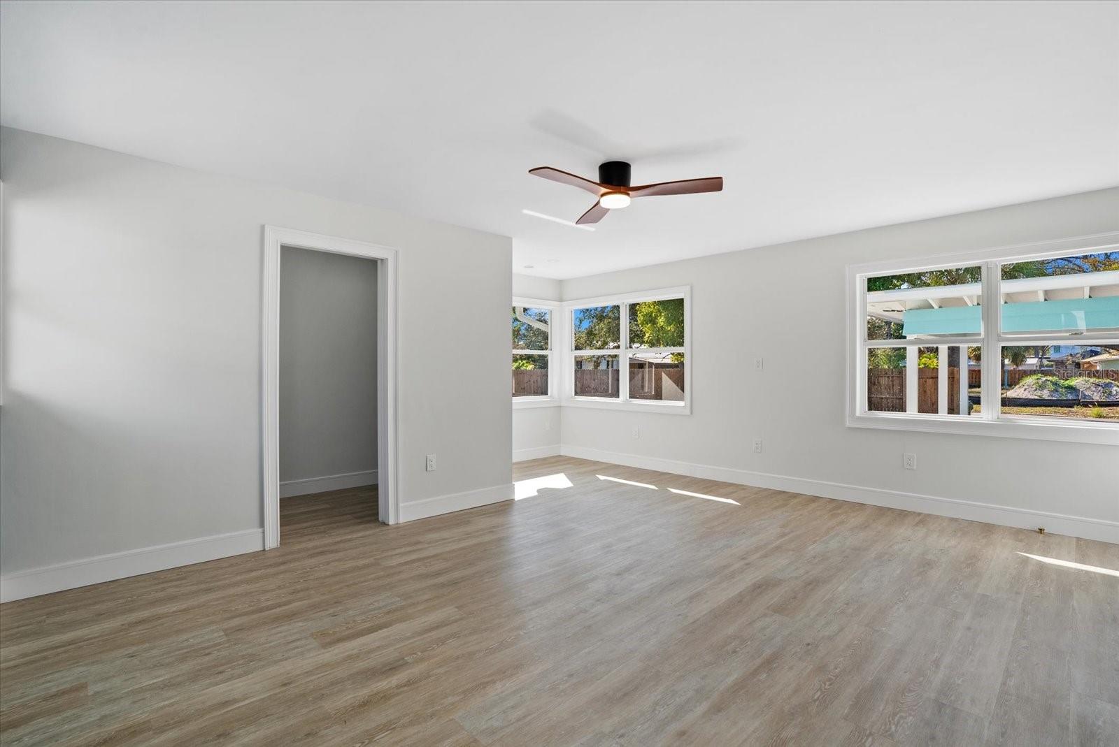 GROVE LAWN REPLAT - Residential