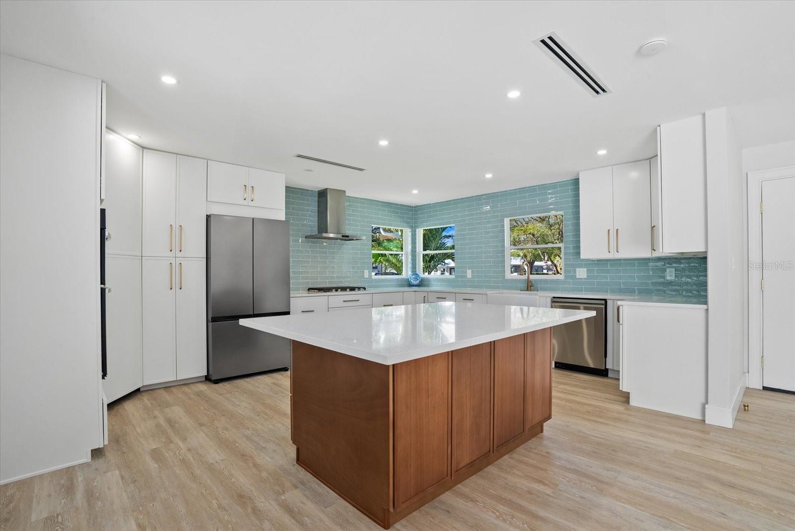 GROVE LAWN REPLAT - Residential