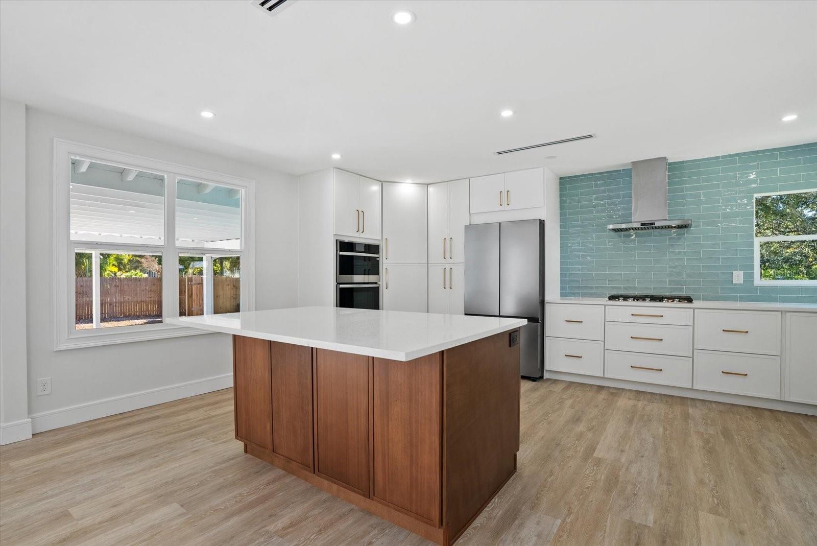 GROVE LAWN REPLAT - Residential