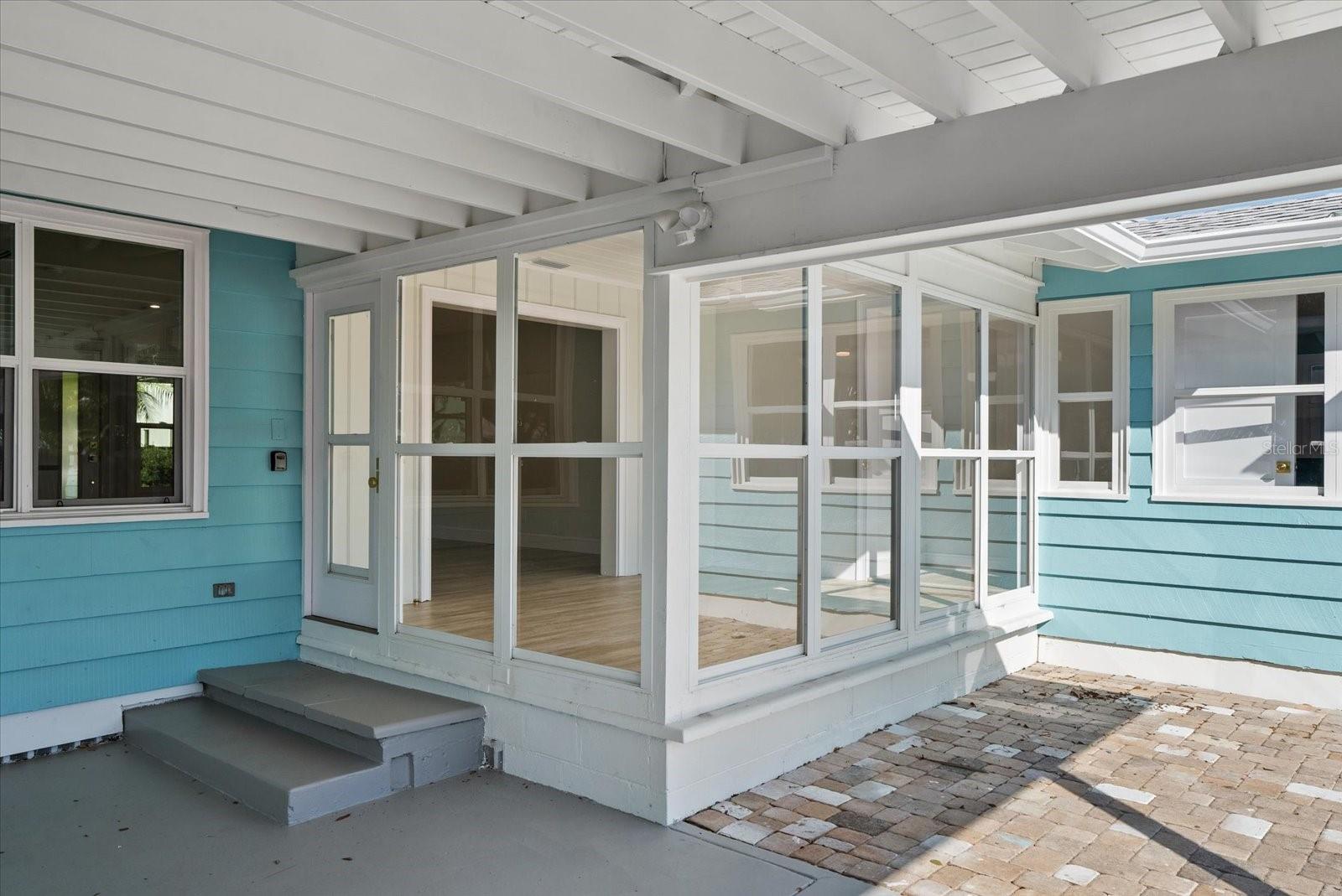 GROVE LAWN REPLAT - Residential