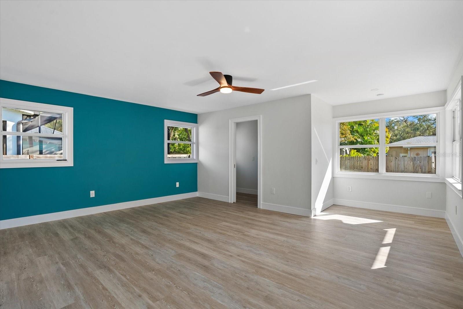 GROVE LAWN REPLAT - Residential