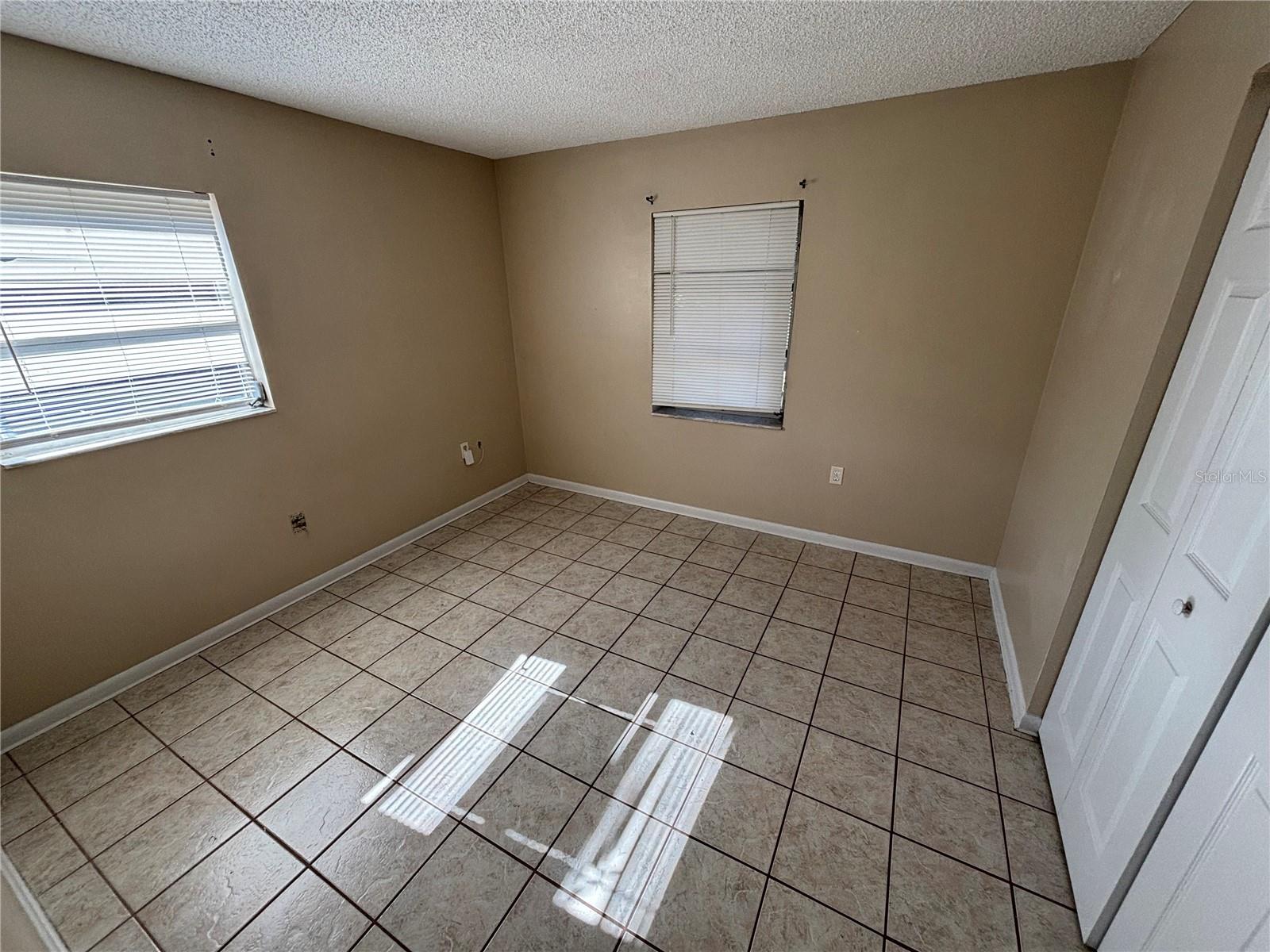 MARION OAKS UN #2 - Residential Lease