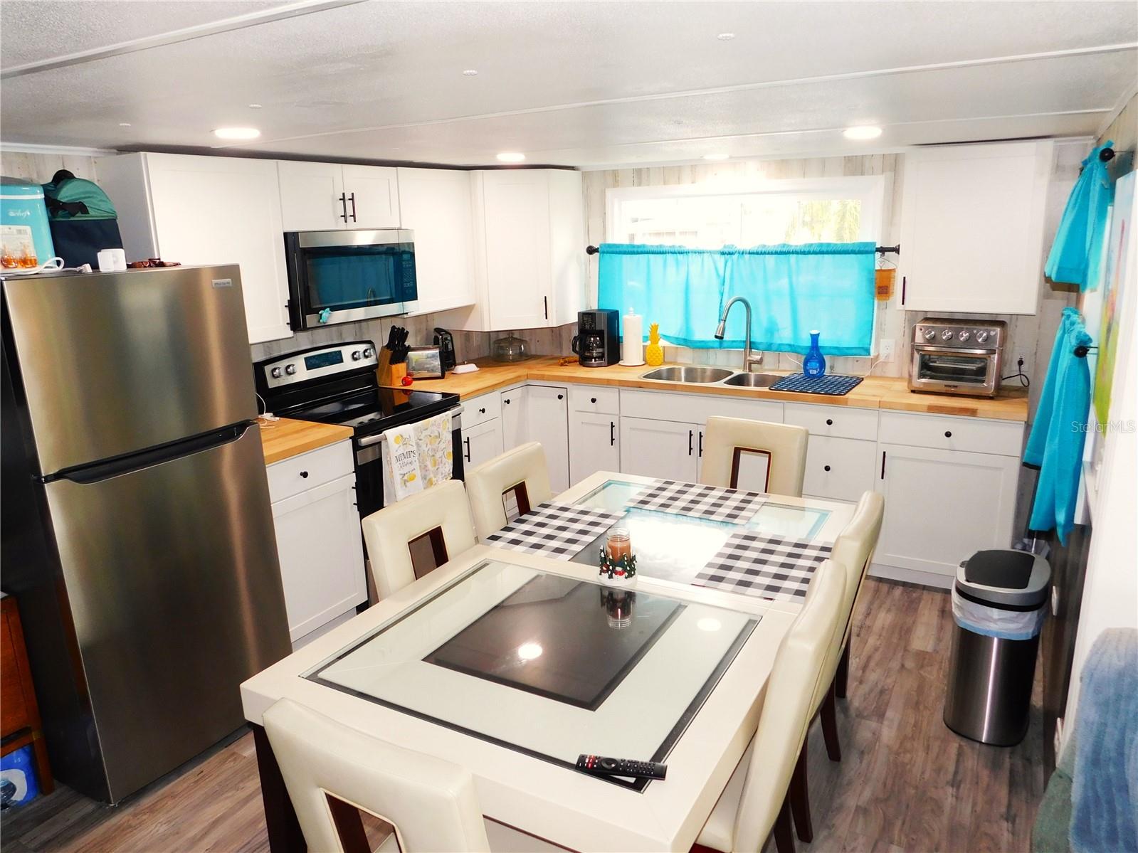 BETMAR ACRES - Residential