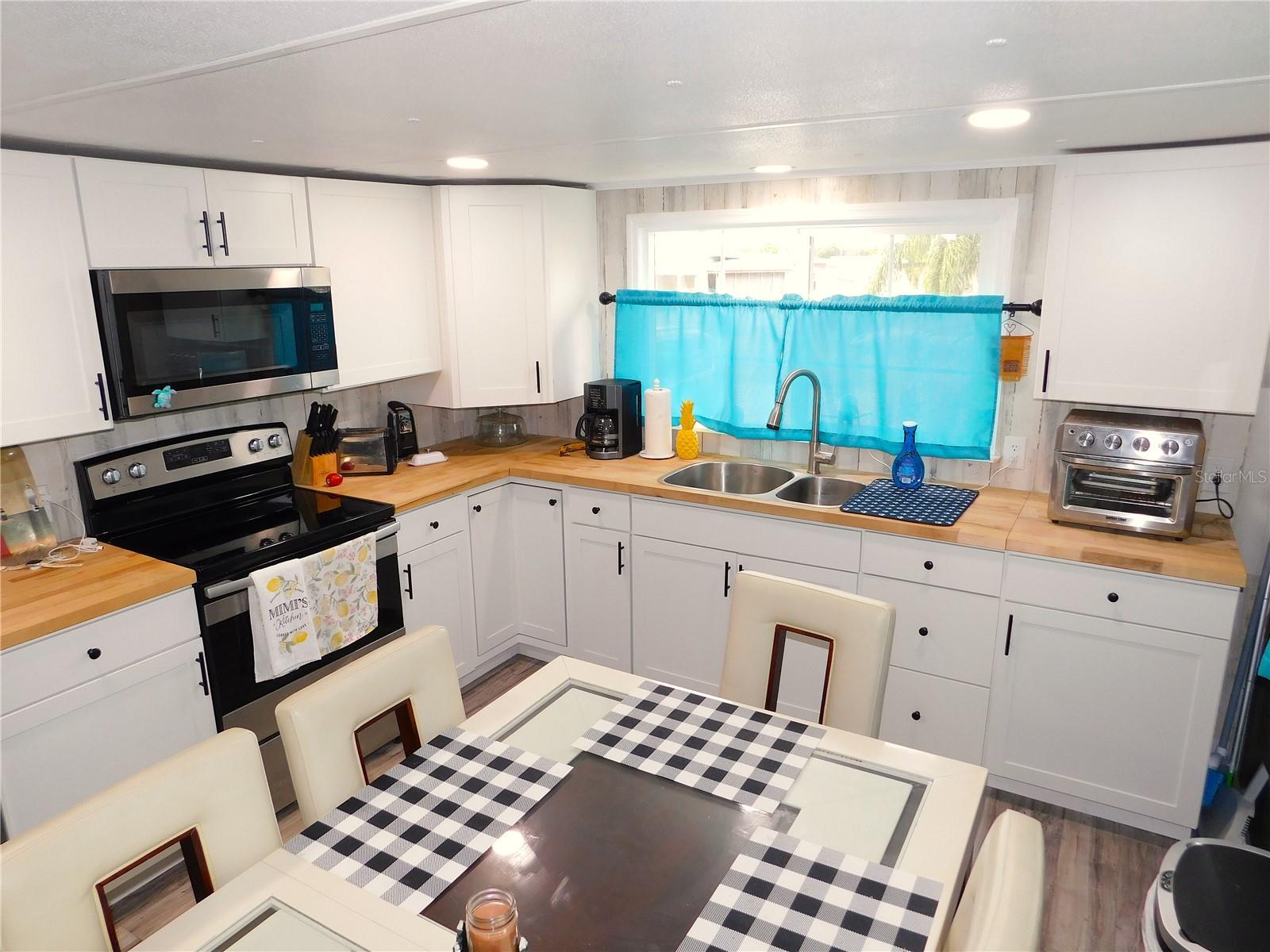 BETMAR ACRES - Residential